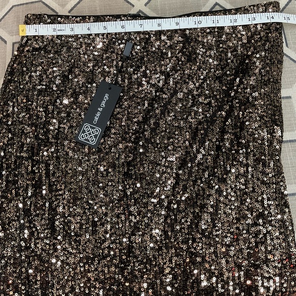 Cable & Gage sequined skirt NWT - Picture 4 of 4